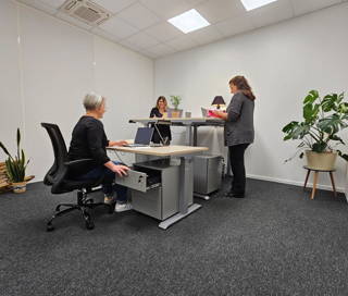 Bureau privé 16 m² 3 postes Location bureau Rue de l'Énergie Hœrdt 67720 - photo 1